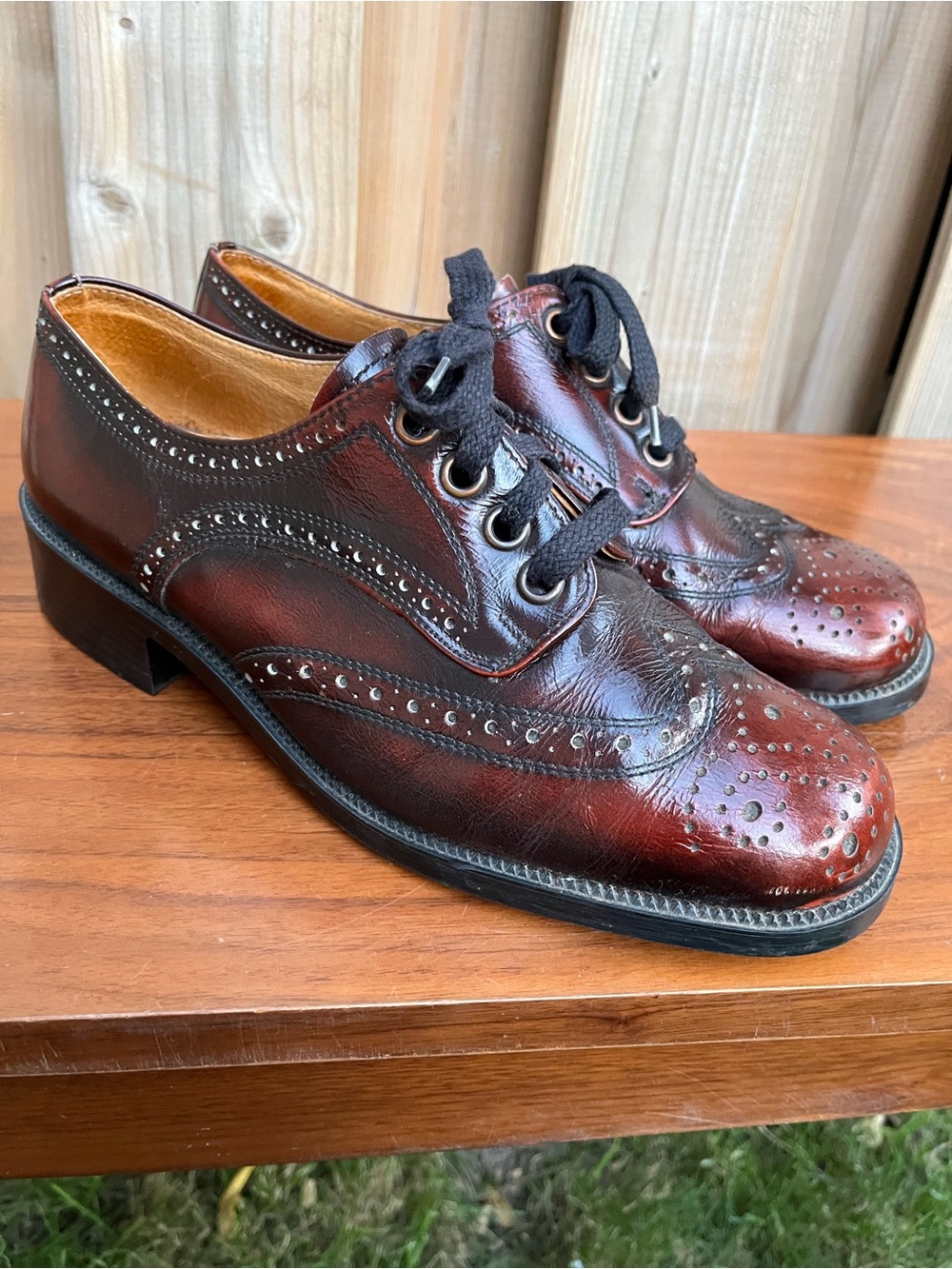 Men's Burgundy Leather Wingtip Derby Shoes